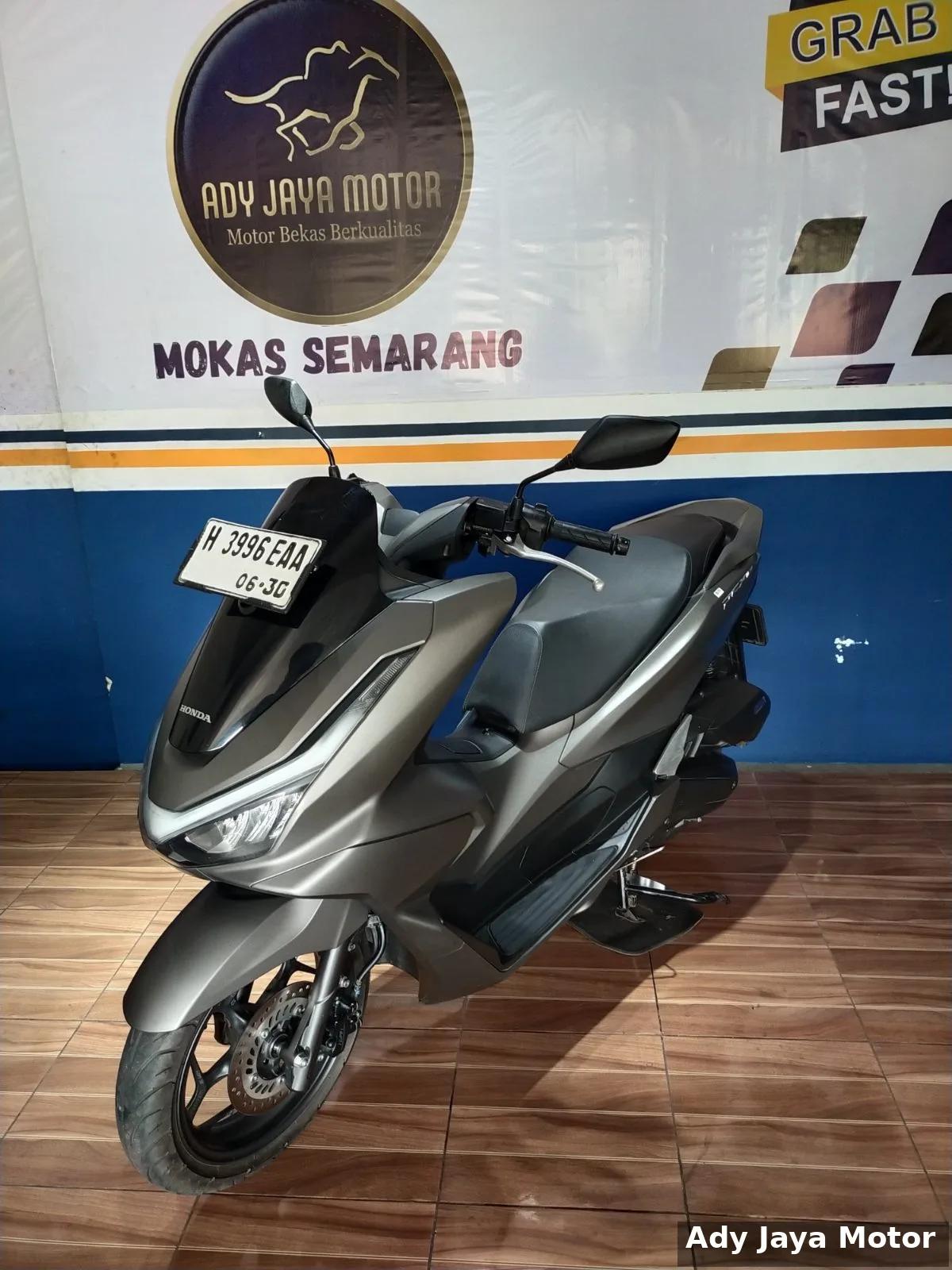 HONDA PCX 2025 - foto 3