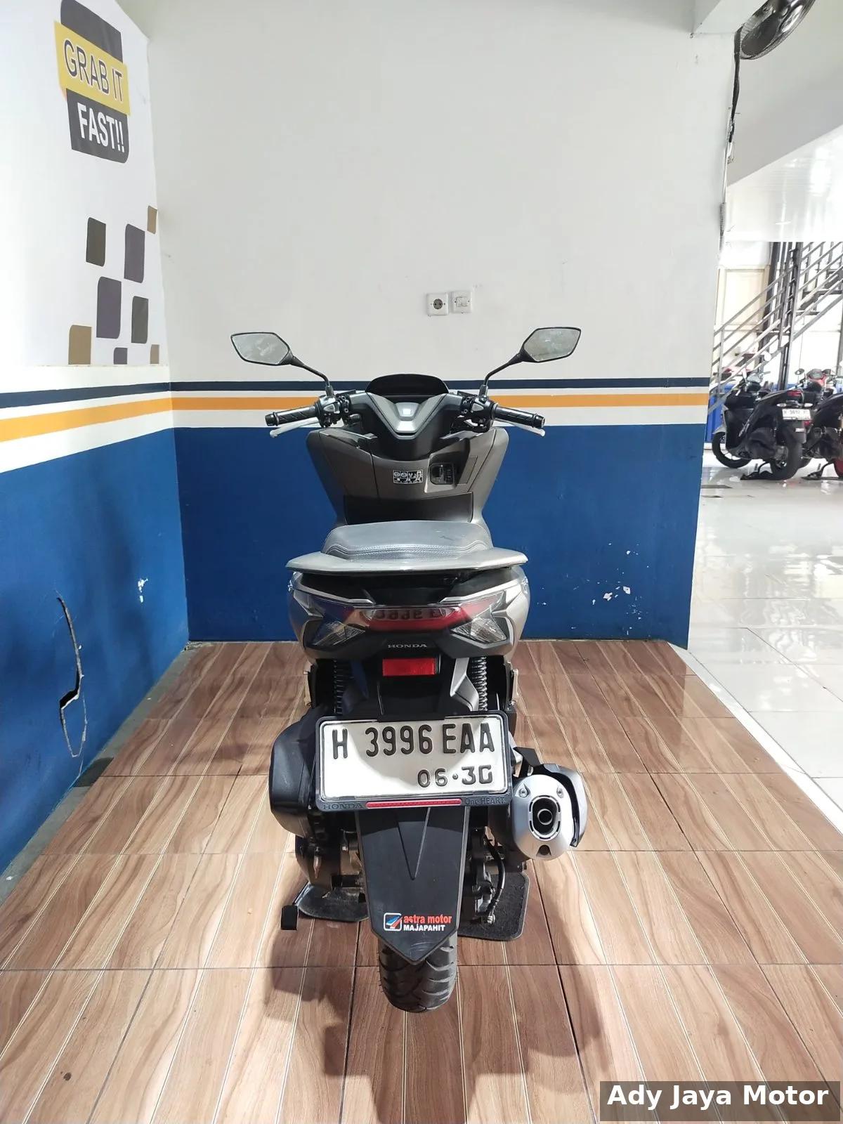 HONDA PCX 2025 - foto 5
