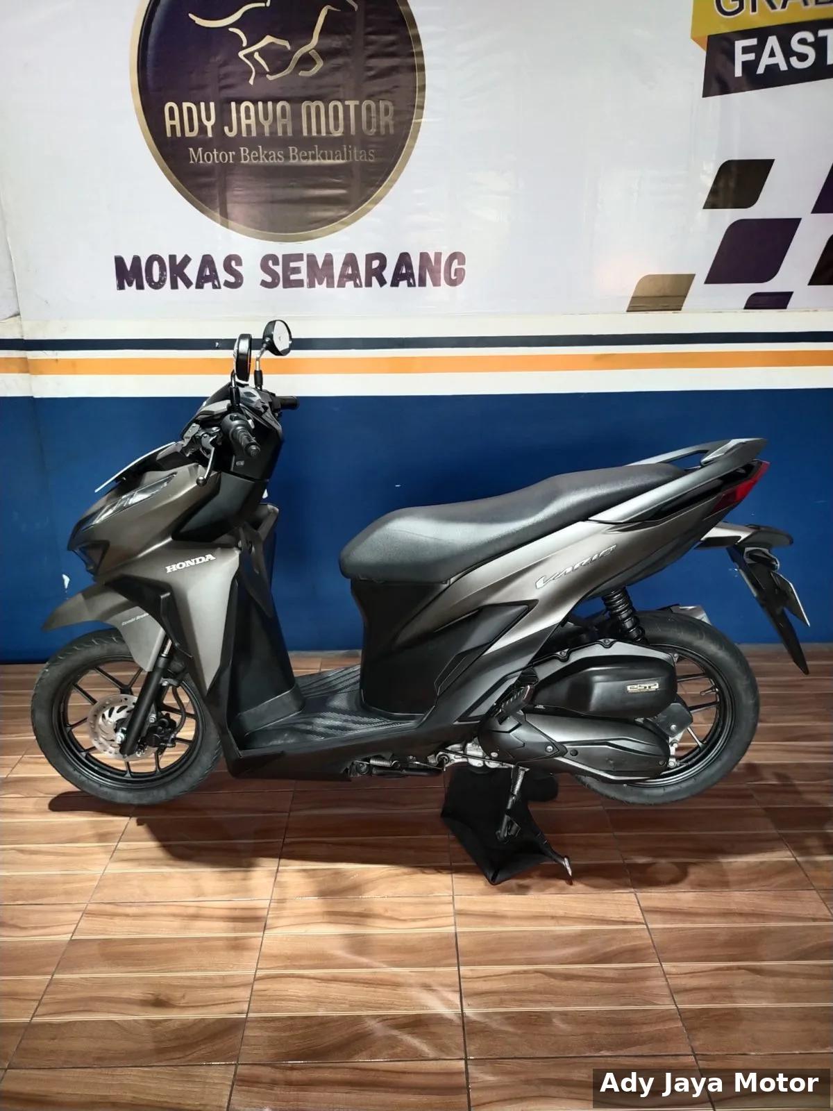 HONDA VARIO 125 ESP ISS 2019 - foto 5